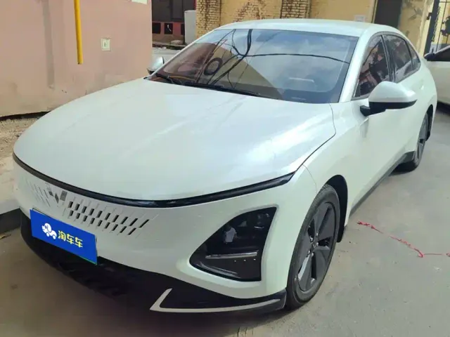 Фотография автомобиля — Wuling Starlight