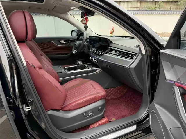 Hongqi HS5 — Фото автомобиля 6