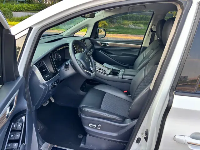 GAC Trumpchi M8 — Фото автомобиля 5