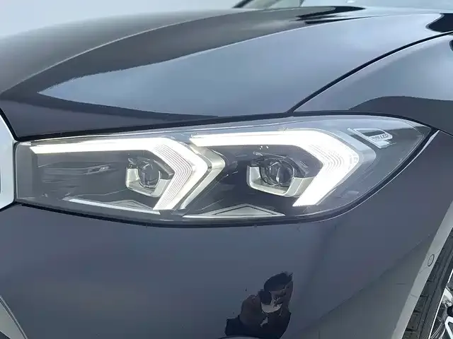 BMW 3 Series — Фото автомобиля 5