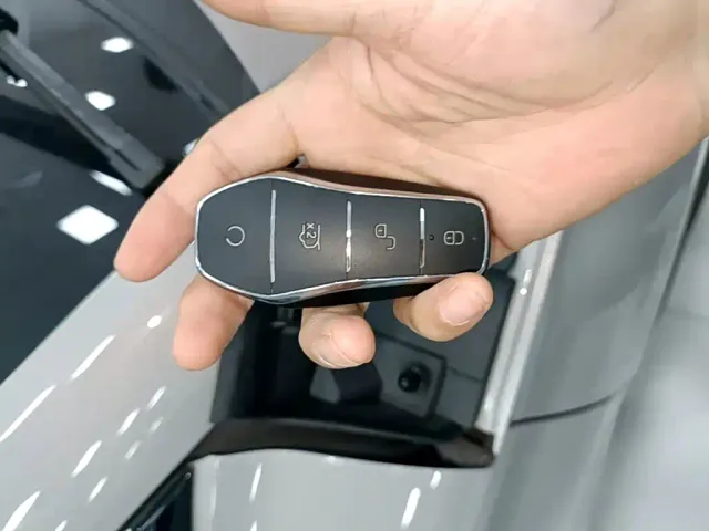 BYD Song PLUS — Фото автомобиля 8