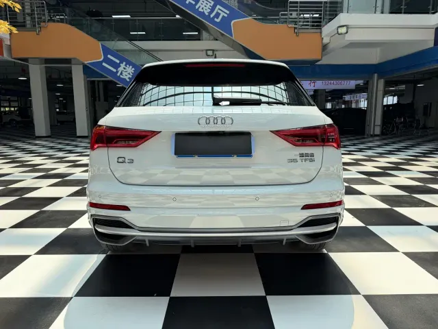 Audi Q3 — Фото автомобиля 16