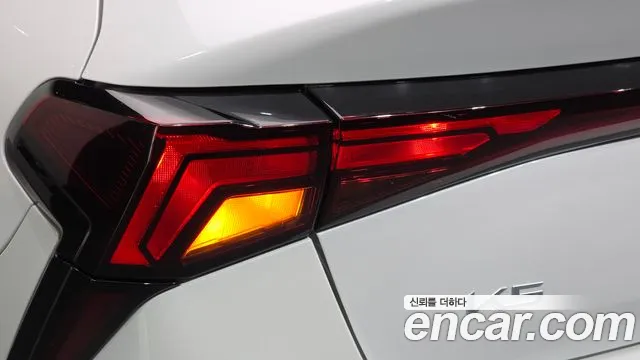 Kia K5 Новый K5 3 поколение 2.0 LPi(Для проката) — Фото автомобиля 19