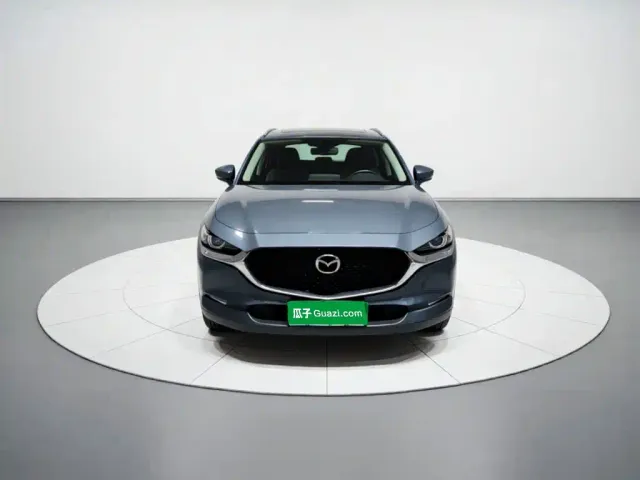 Mazda CX-30 — Фото автомобиля 2
