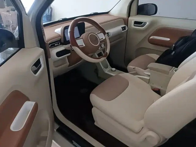 Wuling Hongguang Mini EV — Фото автомобиля 14