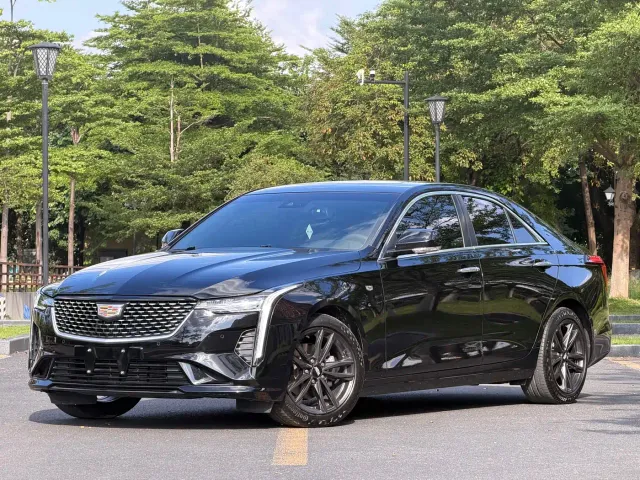 Фотография автомобиля — Cadillac CT4