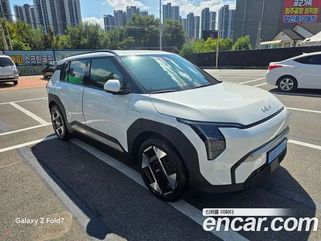 Kia EV3 — Фото автомобиля 3