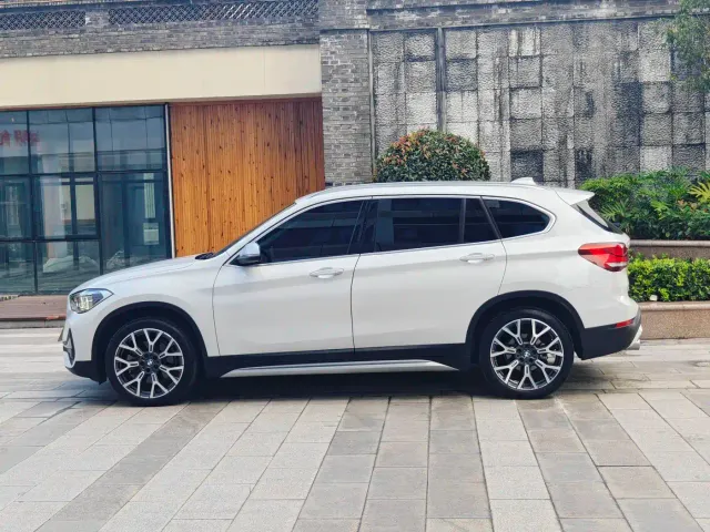 BMW X1 — Фото автомобиля 3