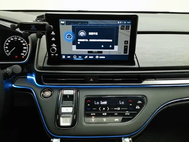 Honda Elysion — Фото автомобиля 12