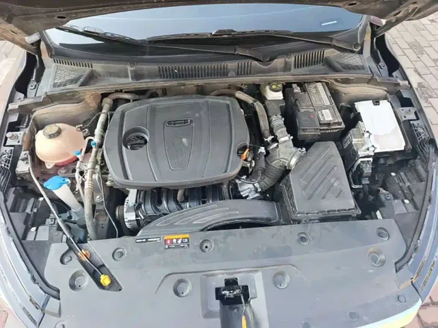 Geely Emgrand — Фото автомобиля 19