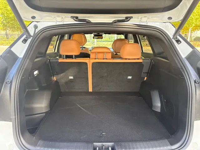 Geely Boyue L — Фото автомобиля 9