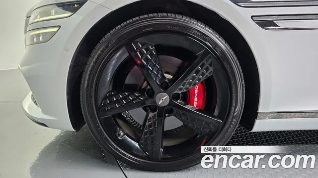 Genesis G80 RG3 — Фото автомобиля 5