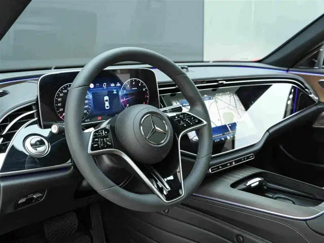Mercedes-Benz E-Class — Фото автомобиля 7