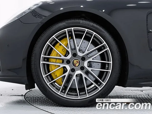 Porsche Panamera — Фото автомобиля 5