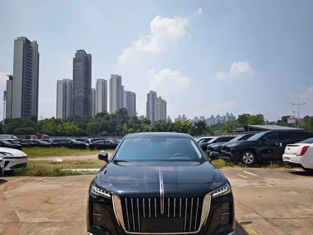 Hongqi H5 — Фото автомобиля 2