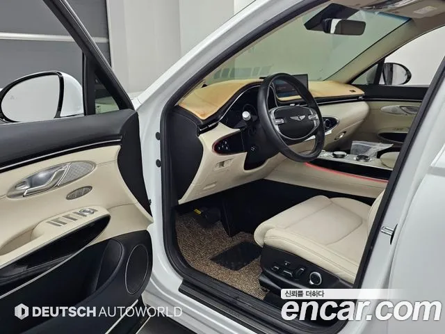 Genesis GV70 — Фото автомобиля 11