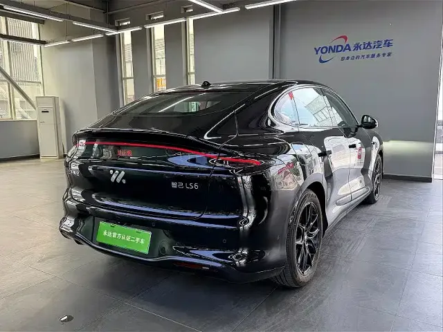 IM Motors LS6 — Фото автомобиля 5