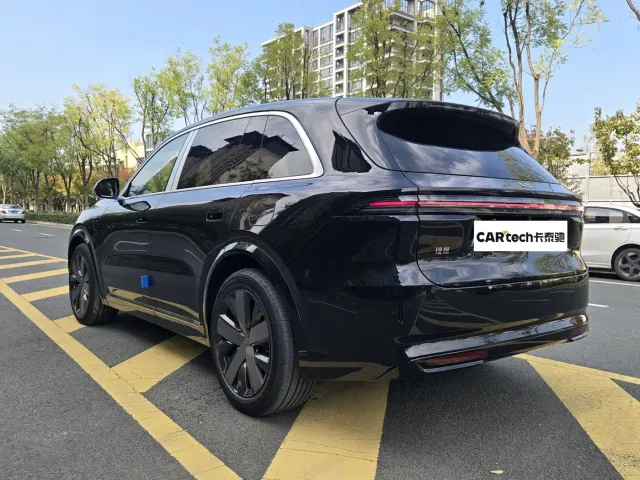 Фотография автомобиля — Li Auto L8