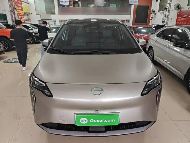 GAC Aion Y — Фото автомобиля 2