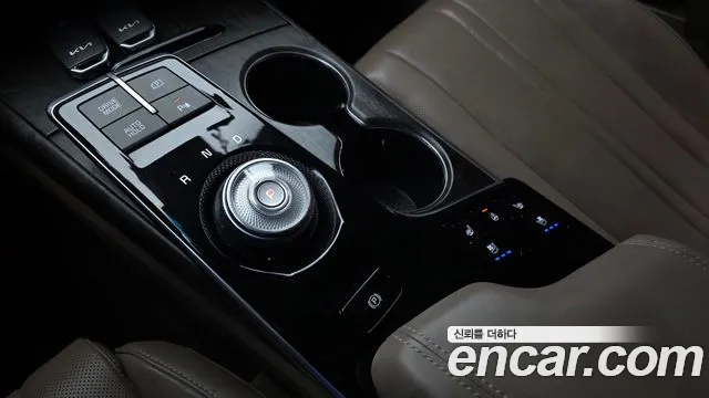 Kia K8 K8 Hybrid — Фото автомобиля 11