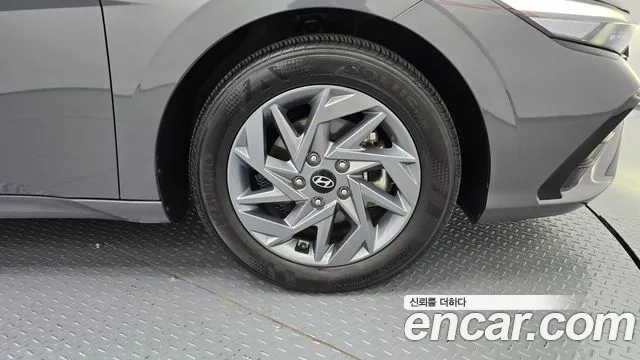 Hyundai Avante CN7 — Фото автомобиля 21