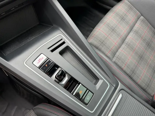 Volkswagen Golf GTI — Фото автомобиля 27