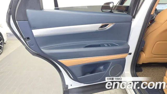 Genesis GV80 — Фото автомобиля 14