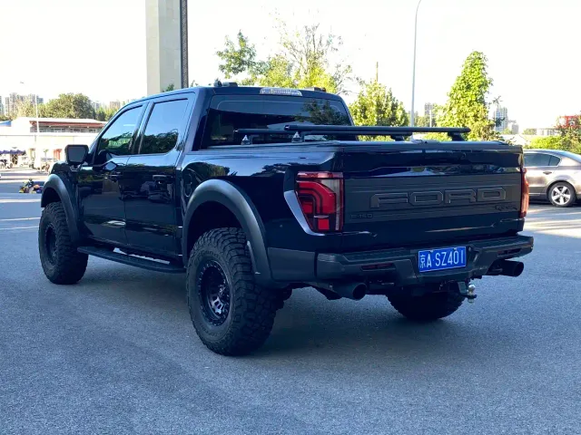 Ford F-150 Raptor — Фото автомобиля 7