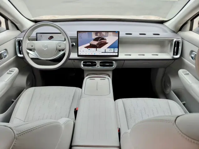 Leapmotor B10 — Фото автомобиля 4