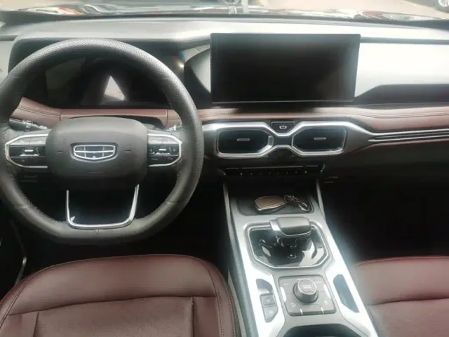 Geely Haoyue — Фото автомобиля 9