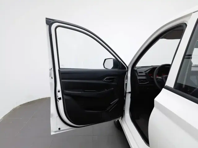 Wuling Hongguang — Фото автомобиля 8