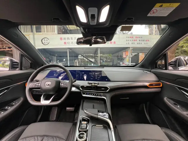 Changan UNI-T — Фото автомобиля 17
