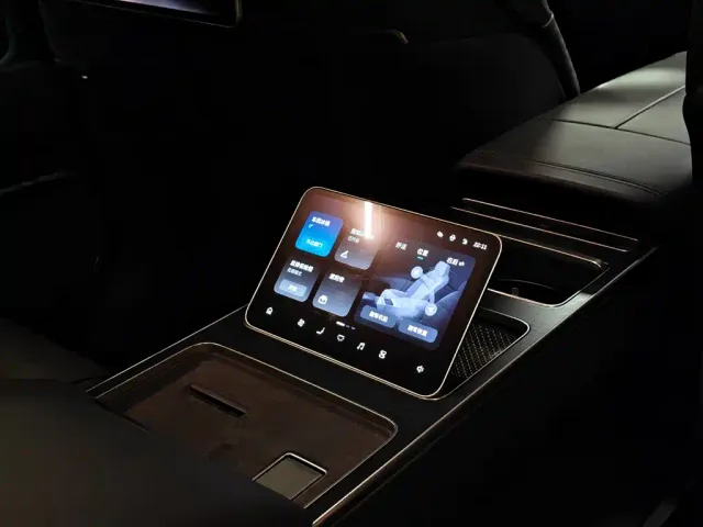 Nio ET9 — Фото автомобиля 15