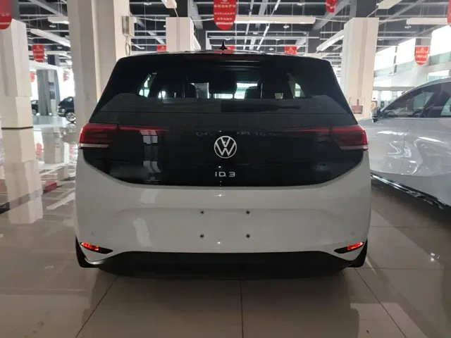 Volkswagen ID.3 — Фото автомобиля 5