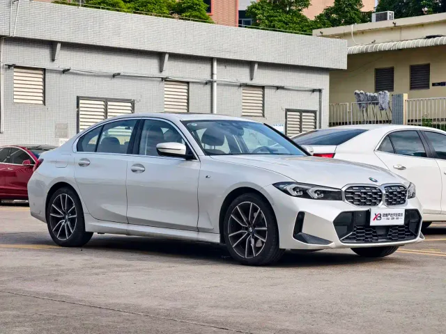 BMW 3 Series — Фото автомобиля 5