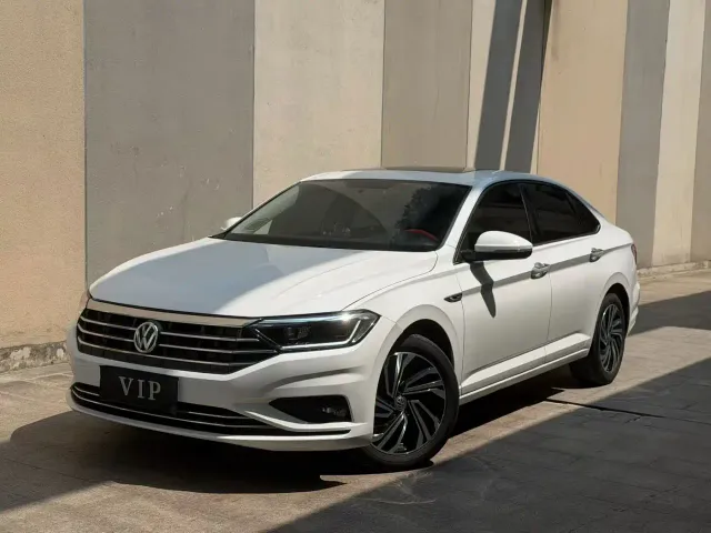 Фотография автомобиля — Volkswagen Sagitar