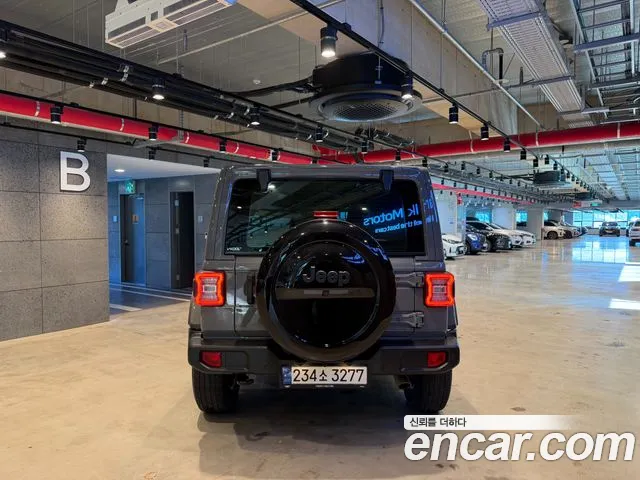 Jeep Wrangler — Фото автомобиля 6