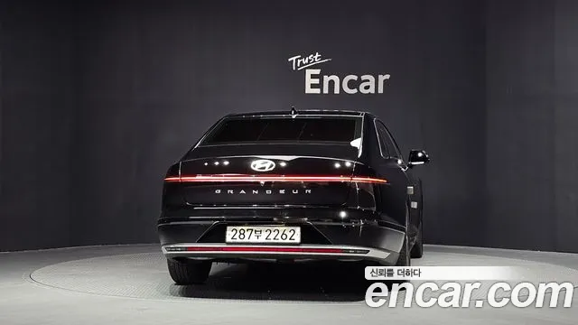 Hyundai Grandeur Grandeur (GN7) 3.5 Бензин 2WD — Фото автомобиля 3