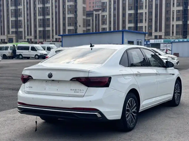 Volkswagen Sagitar — Фото автомобиля 13