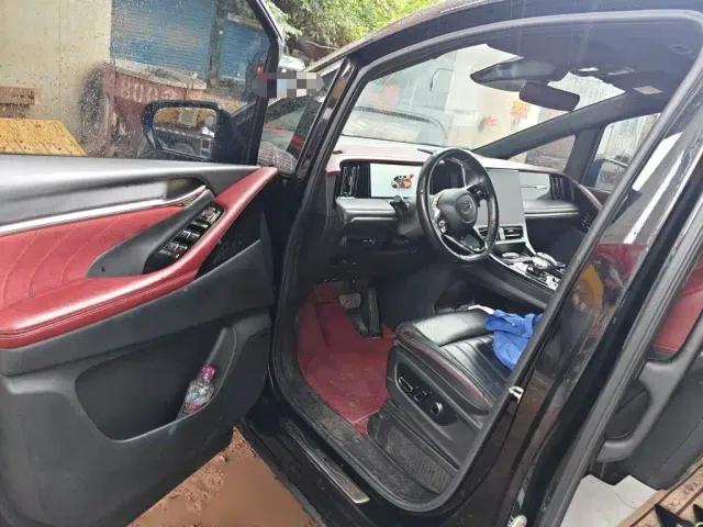 GAC Trumpchi M8 — Фото автомобиля 13