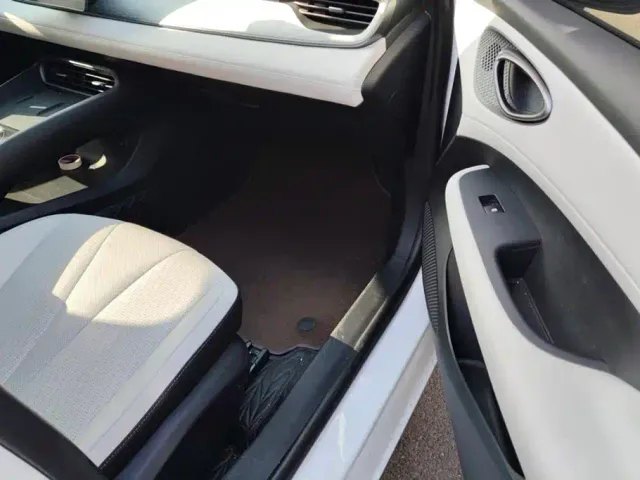 BYD Seal 05 DM-i — Фото автомобиля 8