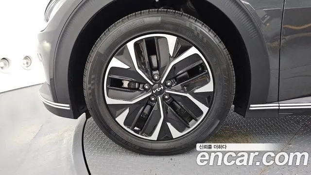 Kia EV6 — Фото автомобиля 5