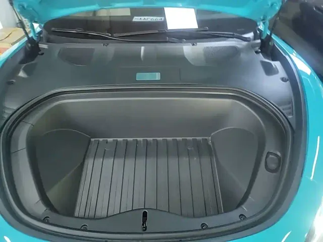Xiaomi SU7 — Фото автомобиля 19