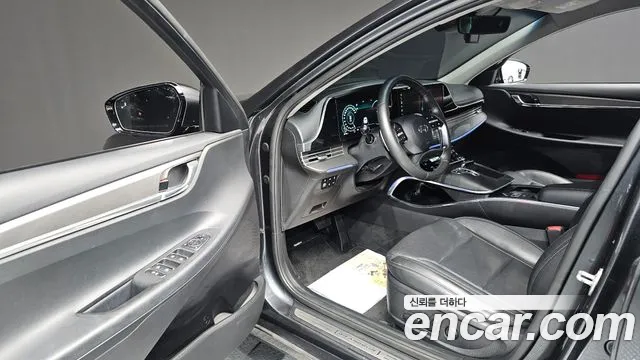 Hyundai Grandeur Grandeur (New) — Фото автомобиля 10