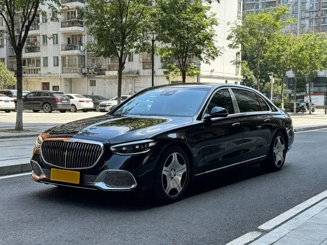 Фотография автомобиля — Mercedes-Benz Maybach S-Class