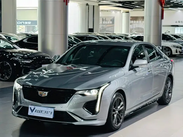 Фотография автомобиля — Cadillac CT4