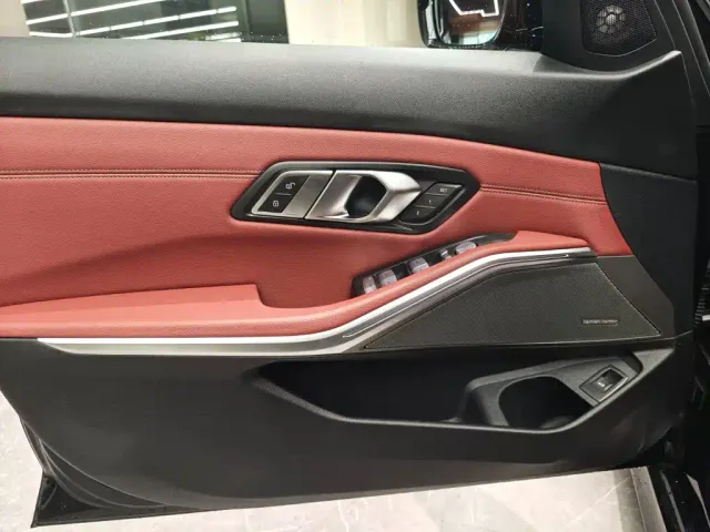 BMW 3 Series — Фото автомобиля 5