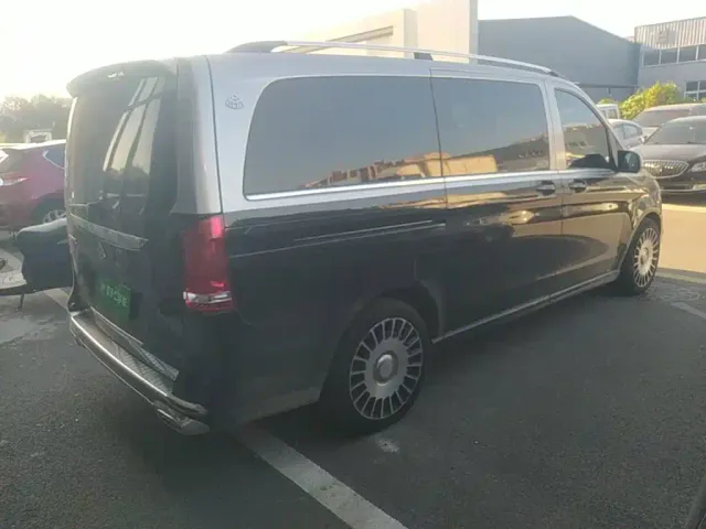 Mercedes-Benz V-Class — Фото автомобиля 6