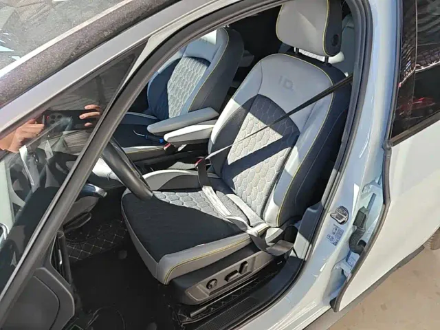 Volkswagen ID.3 — Фото автомобиля 14