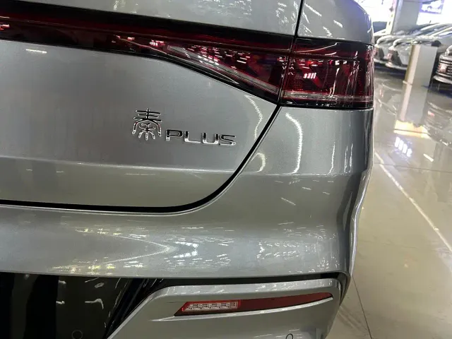 BYD Qin PLUS — Фото автомобиля 21